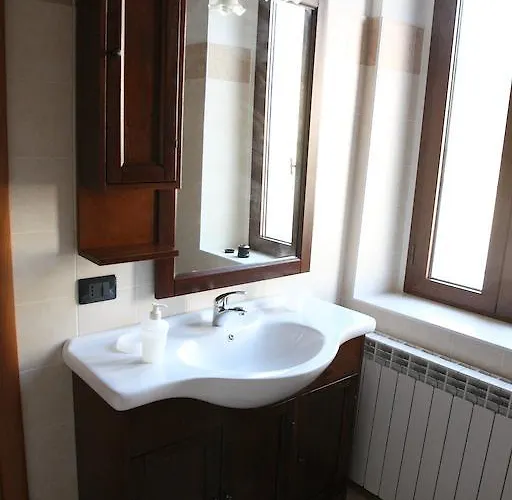 Oda ve Kahvaltı Stradivari Cremona